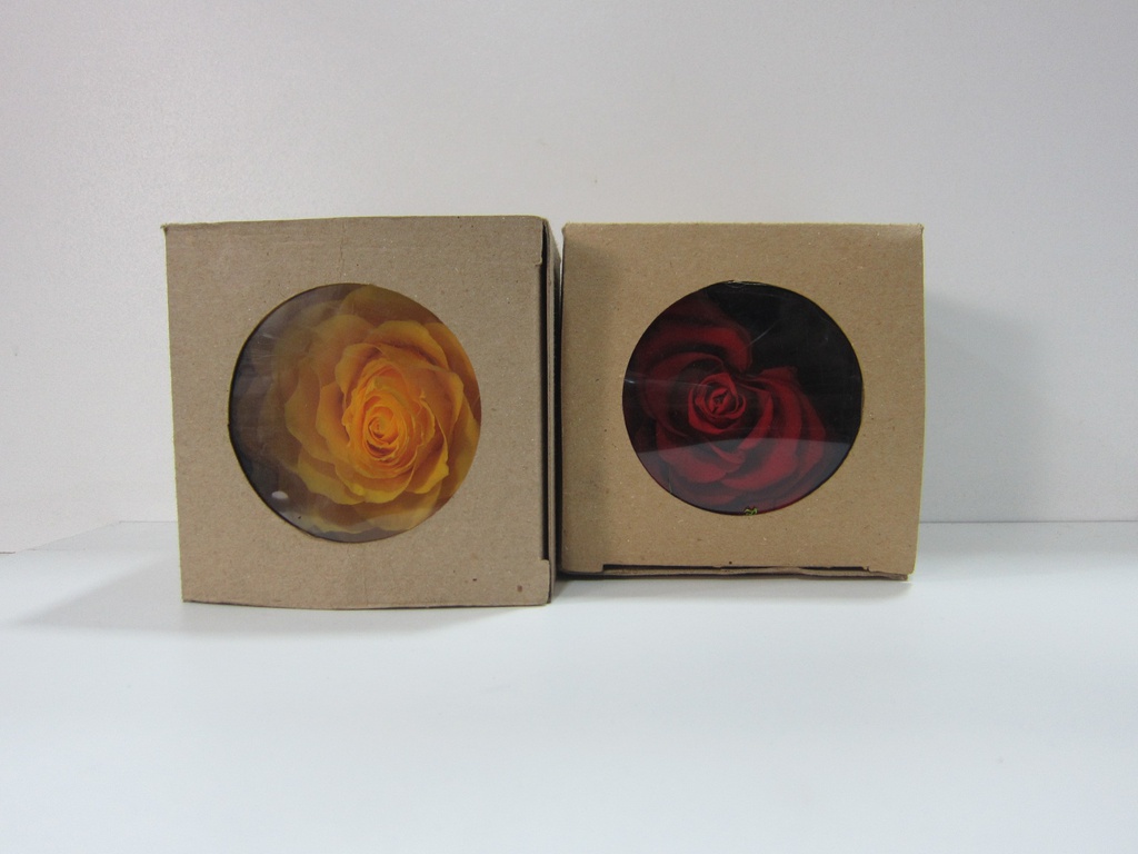 Caja cuadrada café rosa roja,amarilla eternas con intermedio transparente 10x12